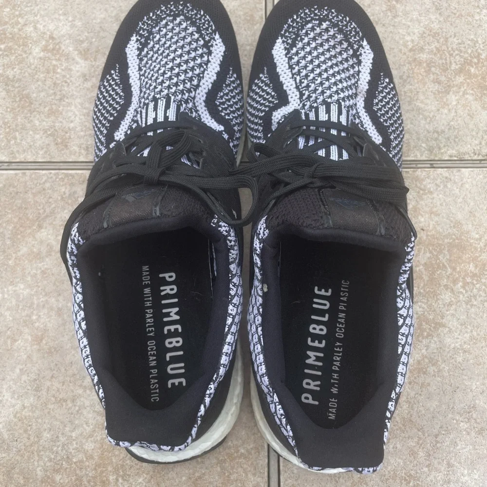 Adidas ULTRABOOST 5.0 DNA SHOES